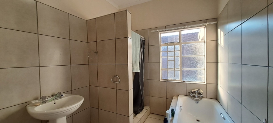 7 Bedroom Property for Sale in Bethlehem Free State